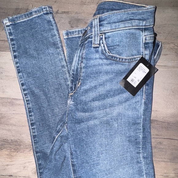 Joe's Jeans Mid Rise Ankle Skinny Jeans NWT - Picture 3 of 5